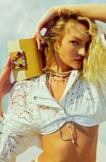 CANDICE SWANEPOEL for Schutz High Summer 2023