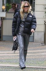 CHIARA FERRAGNI Out for Lunch at Lu Bar in Milan 11/21/2022