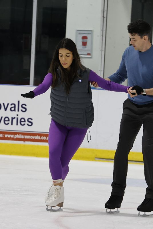 EKIN-SU CULCULOGLU and Brendyn Hatfield on Ice in London 11/04/2022