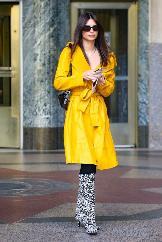 EMILY RATAJKOWSKI Out and About in New York 11/28/2022