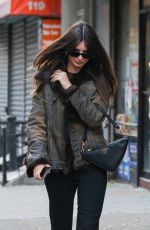 EMILY RATAJKOWSKI Out in New York 11/23/2022