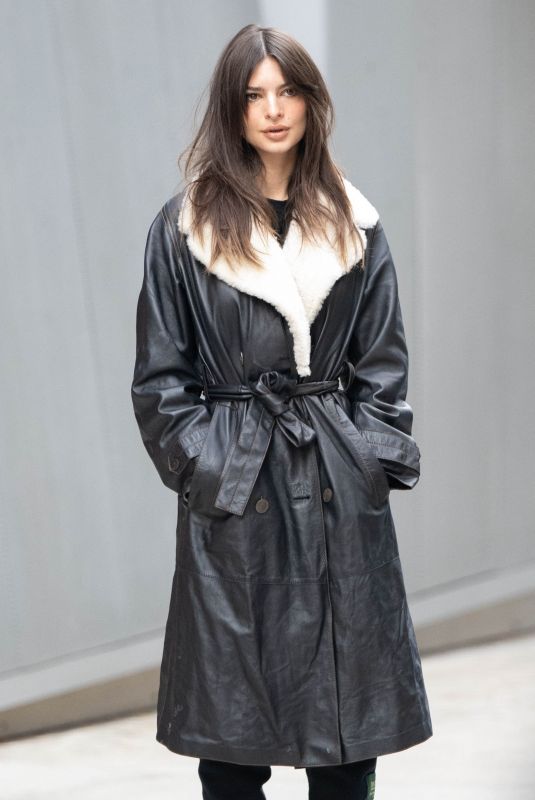 EMILY RATAJKOWSKI Out on Early Morning in New York 11/17/2022