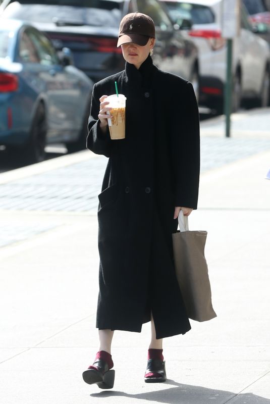 EMMA STONE Leaves a Starbucks in New York 10/31/2022