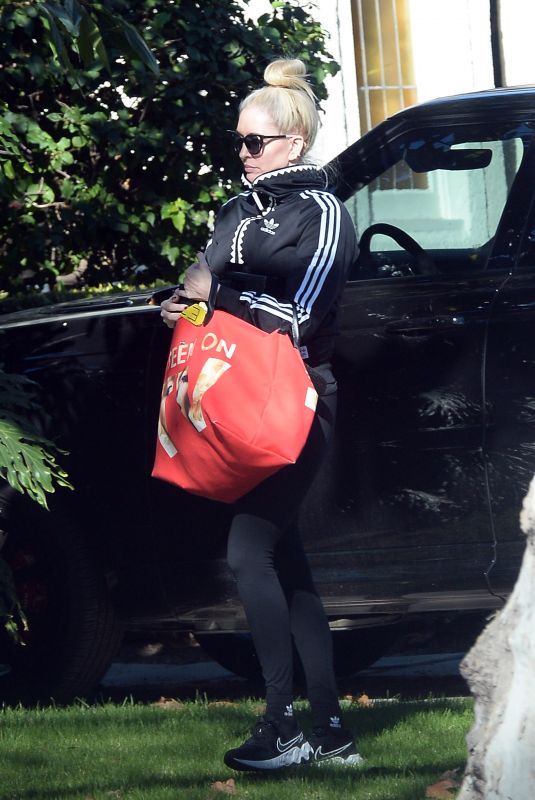 ERIKA JAYNE Arrives at a Workout Session in Los Angeles 11/22/2022