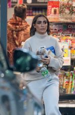 FRANKIE BRIDGE Out for Sandwich and Some Snacks from a Gas Station in London 11/05/2022