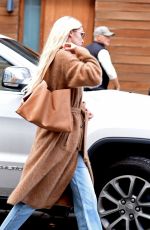 GIGI HADID Arrives at Her Apartment in New York 10/30/2022