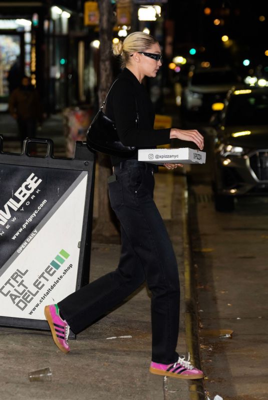 GIGI HADID Out and About in New York 11/19/2022