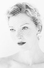 GRETCHEN MOL in Rose & Ivy Journal, November 2022