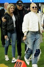 GWEN STEFANI at Los Angeles Rams vs Arizona Cardinals Game at SoFi Stadium 11/13/2022