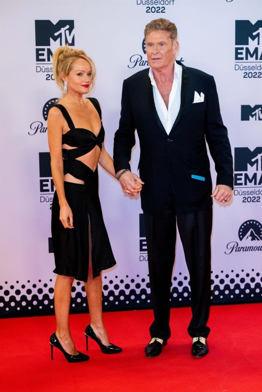 HAYLEY ROBERTS and David Hasselhoff at MTV Europe Music Awards 2022 at PSD Bank Dome 11/13/2022