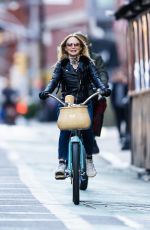 HEATHER GRAHAMand John de Neufville Out in New York 10/30/2022