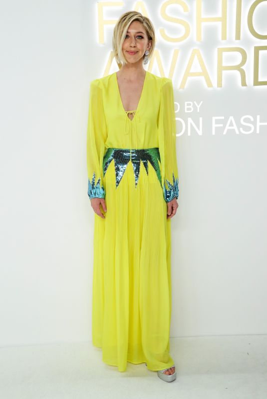 HEIDI GARDNER at Cfda Fashion Awards in New York 11/07/2022