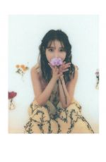 IU - The Golden Hour Photobook, 2022