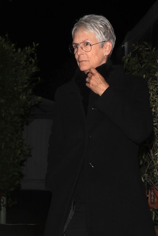 JAMIE LEE CURTIS Out for Dinner at Giorgio Baldi in Santa Monica 11/11/2022