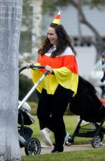 JENNIFER LOVE HEWITT and Brian Hallisay go Trick or Treating in Pacific Palisades 10/31/2022