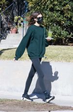 KAIA GERBER Oit for Green Juice Before a Morning Workout in Los Feliz 11/12/2022