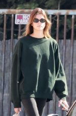 KAIA GERBER Oit for Green Juice Before a Morning Workout in Los Feliz 11/12/2022