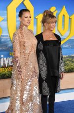KATE HUDSON at Glass Onion: A Knives Out Mystery Premiere in Los Angeles 11/14/2022