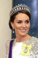 KATE MIDDLETON at State Banquet at Buckingham Palace in London 11/22/2022