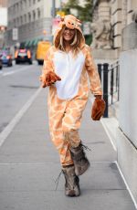 KELLY BENSIMON Dressed Like Tinkerbell Heading to a Halloween Party in New York 10/31/2022