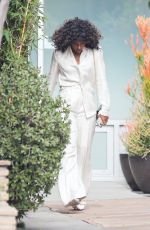 KELLY ROWLAND Leaves a Hair Salon in Beverly Hills 11/21/2022