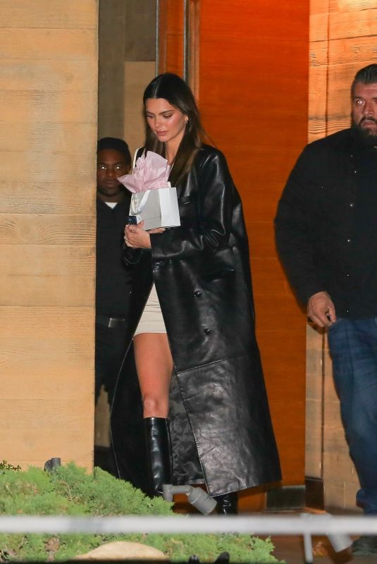 KENDALL JENNER Arrives at Hailey Bieber