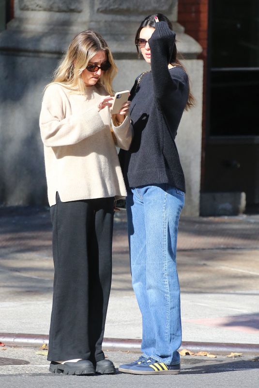 KENDALL JENNER Out with a Friend in New York 11/09/2022