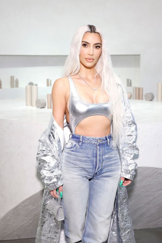 KIM KARDASHIAN at Skkn by Kim Holiday Pop-up Store in Century City 11/16/2022