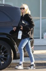 KIMBERLY STEWART Leaves a Hair Salon in Beverly Hills 11/14/2022