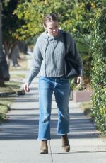 KRISTEN BELL Heading to a Spa in Los Feliz 11/21/2022