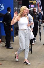 LARA SPENCER Leaves Good Morning America in New York 09/22/2022