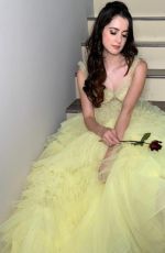 LAURA MARANO - Instagram Photos and Video 11/02/2022