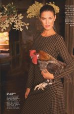 LAURA SANCHEZ in Hola Living Magazine, November 2021