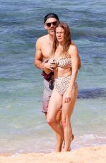 LEANN RIMES and Eddie Cibrian Out at a Beach in Waikiki 11/20/2022