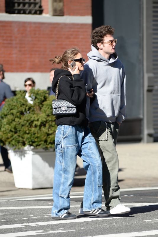 LENI KLUM and Aris Rachevsky Out in New York 10/29/2022