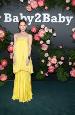 LESLIE MANN at 2022 Baby2baby Gala in West Hollywood 11/12/2022