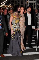 LINDSAY and ALI LOHAN Arrives at Paris Theatre in New York 11/09/2022
