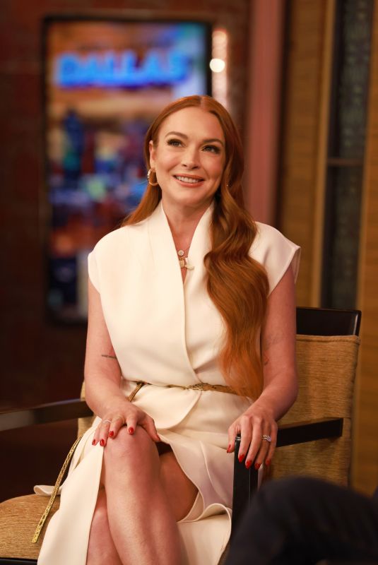 LINDSAY LOHAN at Live with Kelly and Ryan 11/08/2022