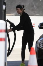 LISA RINNA at a Gas Station Before Heading to a Pilates Class in West Hollywood 11/22/20222