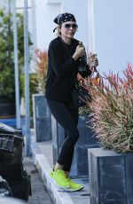 LISA RINNA at a Gas Station Before Heading to a Pilates Class in West Hollywood 11/22/20222