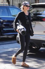 LISA RINNA Leaves Yoga Class in Sherman Oaks 11/03/2022