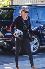 LISA RINNA Leaves Yoga Class in Sherman Oaks 11/03/2022