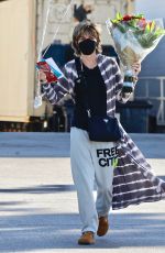 LISA RINNA Shopping at Ralphs Store in Studio City 10/30/2022