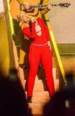 LORDE Performs at Primavera Festival Sound in Sao Paulo 11/07/2022