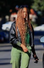 MALIA OBAMA Leaves Dawit Eklund