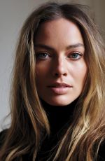 MARGOT ROBBIE for Vanity Fair Holiday Issue 2022