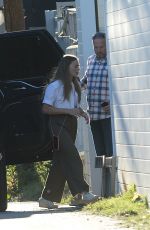 MARGOT ROBBIE Loads Luggage into a Car in Los Angeles 11/20/2022