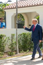 MELANIA and Donald TRUMP Leaves a Polling Station in Palm Beach 11/08/2022