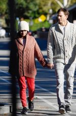 MILA KUNIS and Ashton Kutcher Out in Los Angeles 11/10/2022
