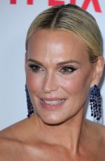 MOLLY SIMS at 36th Annual American Cinematheque Award Ceremony Honoring Ryan Reynolds in Beverly Hills 11/17/2022